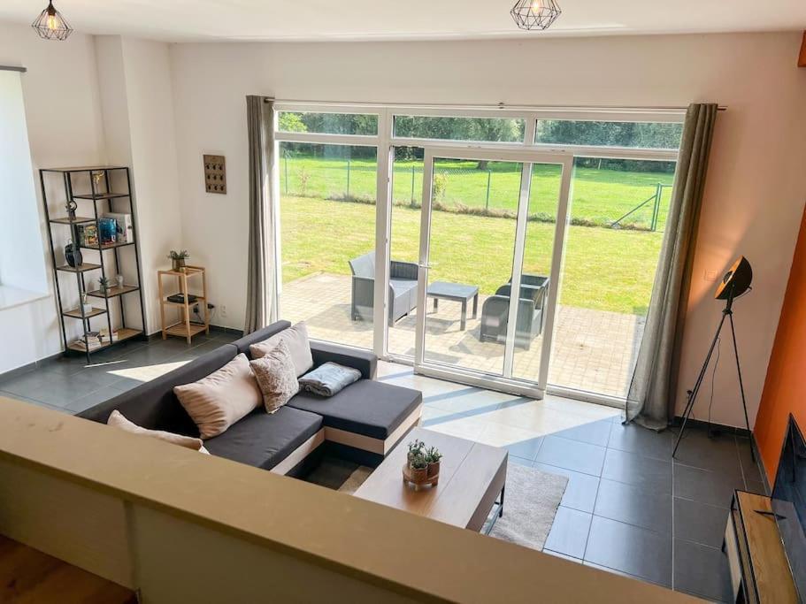 Charmant Logement Brugelette Proche De Pairi Daiza Exterior foto